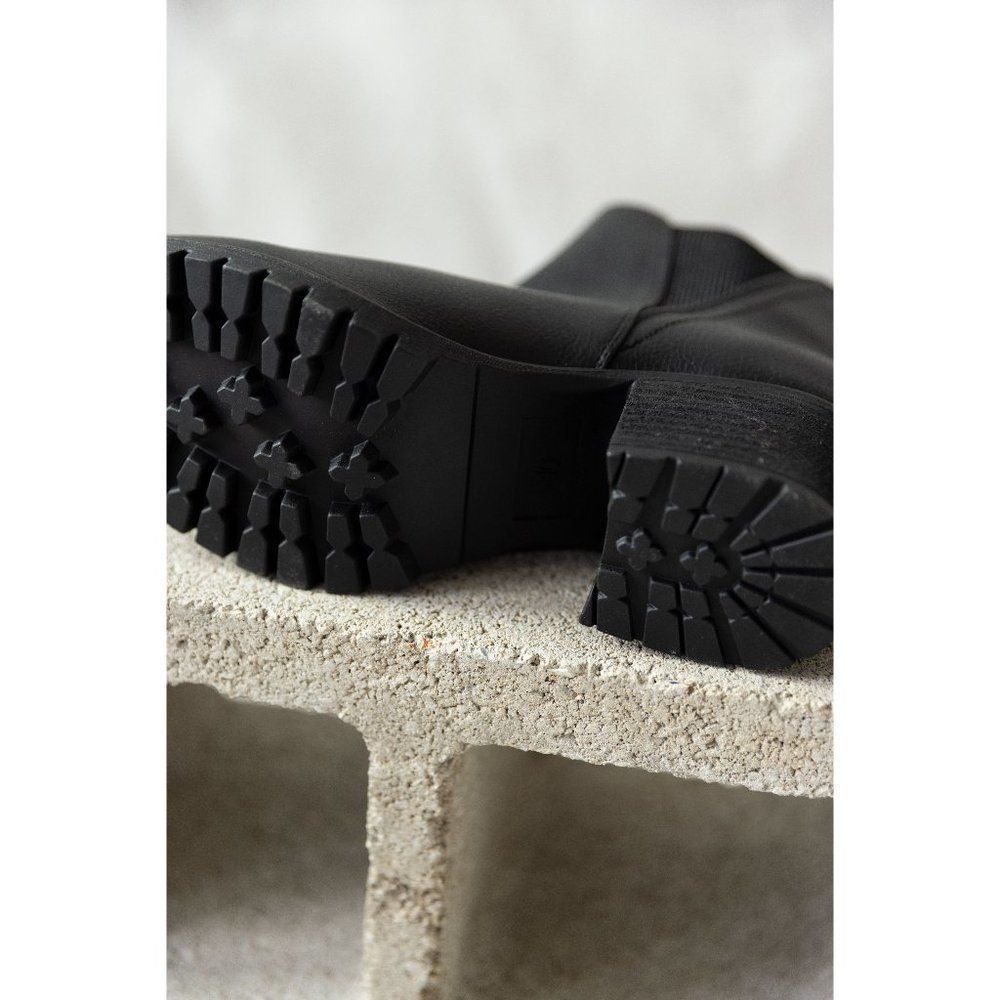 Heeled Boot - Picture 3 of 3